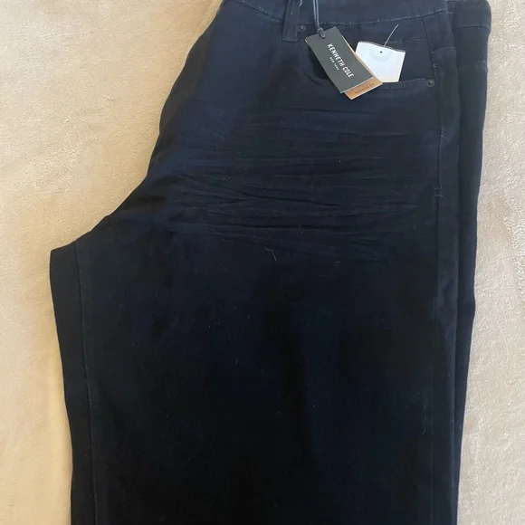 Kenneth Cole Tapered Fit Straight Leg Jeans - Size 44x32 - Picture 2 of 16